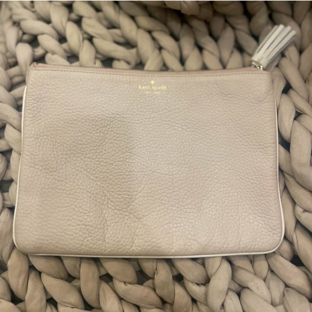 New Kate Spade Gia Chester Street Pebble Leather clutch in Tan Beige